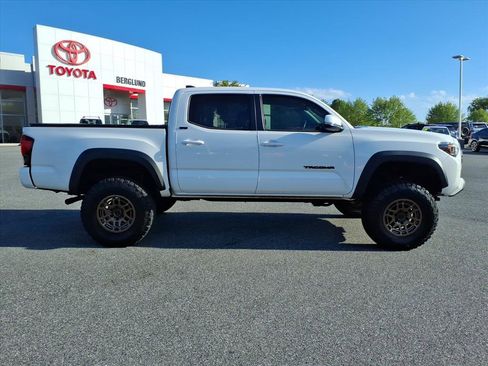 Used 2023 Toyota Tacoma 4x4 Double Cab w/ Trail Edition image 3