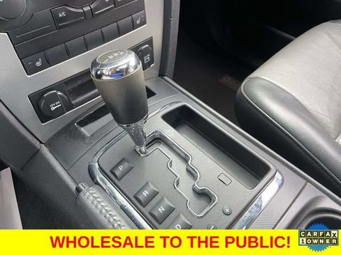 Used 2010 Jeep Grand Cherokee Laredo RWD image 33