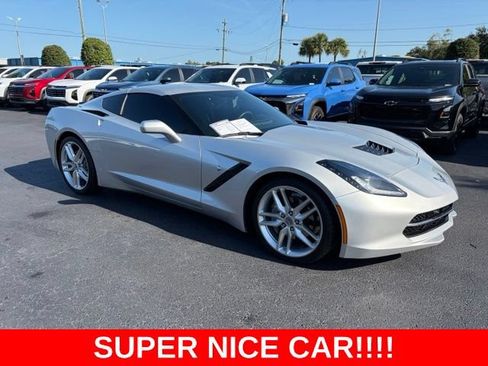 Used 2019 Chevrolet Corvette Stingray Coupe w/ 1LT RWD image 1