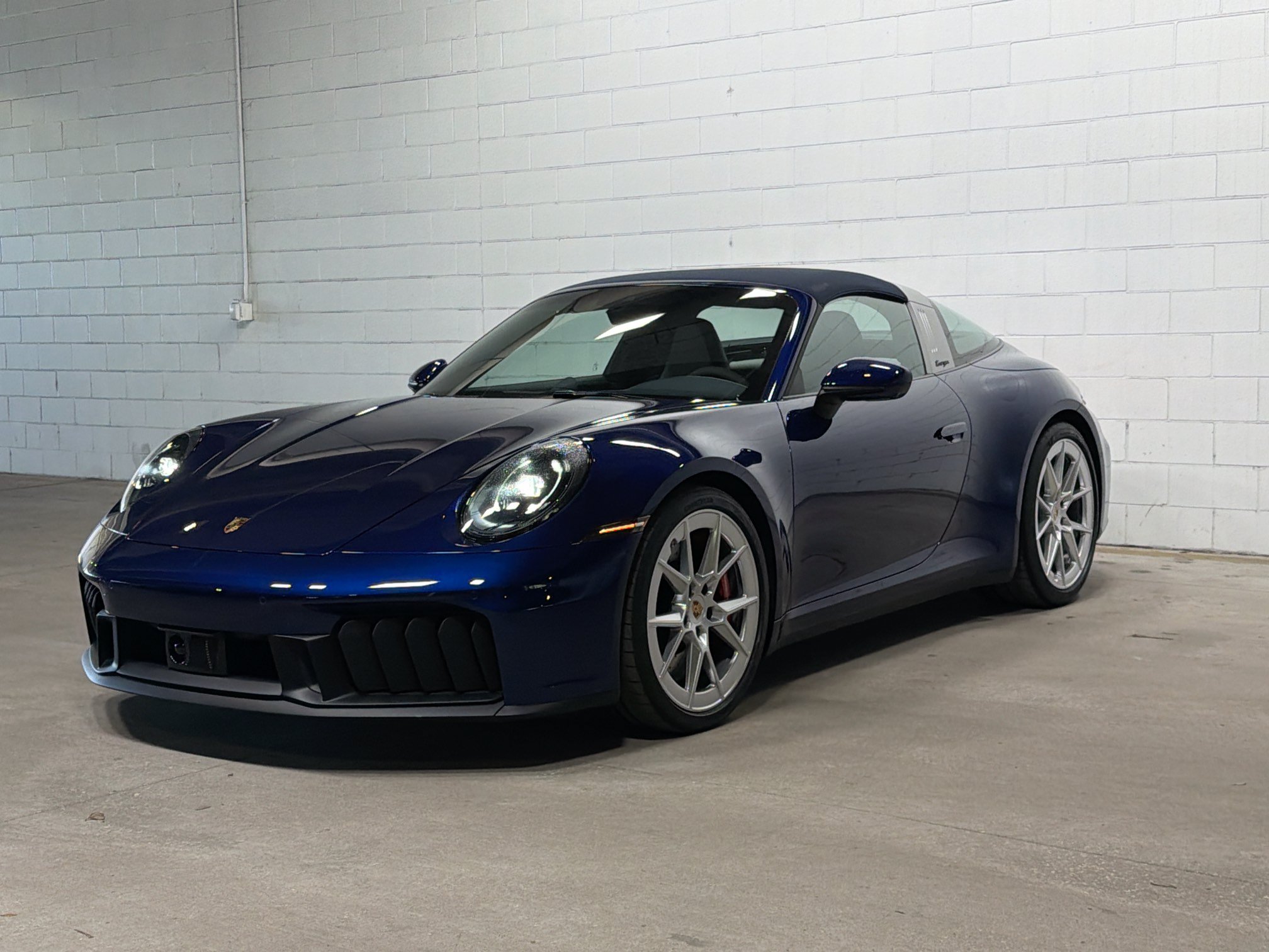 Certified 2026 Porsche 911 Targa 4 GTS AWD/4WD image 1