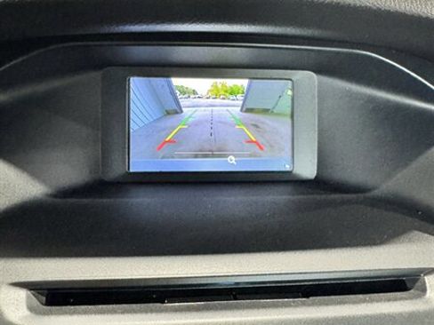 Used 2015 Ford Focus SE w/ Equipment Group 201A FWD image 12