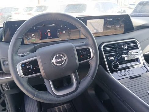 Used 2025 Nissan Armada Platinum w/ Convenience Package RWD image 19
