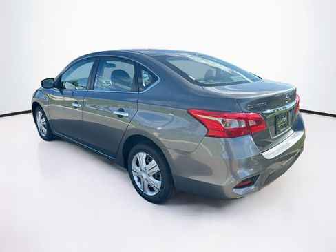 Used 2018 Nissan Sentra S FWD image 5