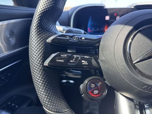 Used 2022 Mercedes-Benz SL 55 AMG 4MATIC image 17