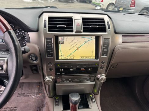Used 2010 Lexus GX 460 image 22