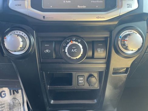 Used 2016 Toyota 4Runner SR5 Premium image 17