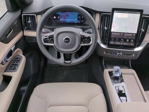 New 2026 Volvo XC90 B6 Plus w/ Protection Package Premier AWD/4WD image 12