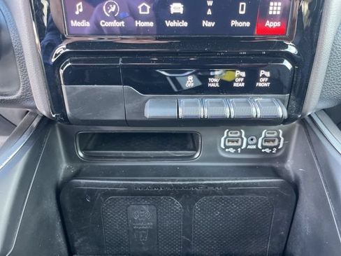 Used 2022 RAM 1500 Laramie RWD image 29