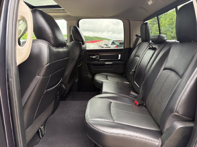 Used 2018 RAM 1500 Laramie w/ Convenience Group AWD/4WD image 26