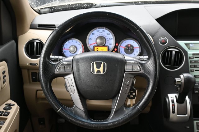 Used 2010 Honda Pilot Touring image 25
