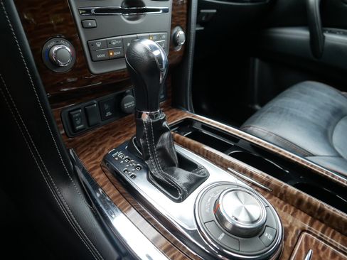 Used 2019 Nissan Armada SL AWD/4WD image 24