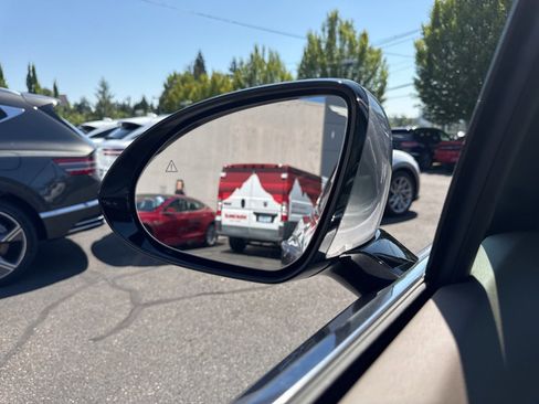 New 2026 Genesis Electrified GV70 image 40