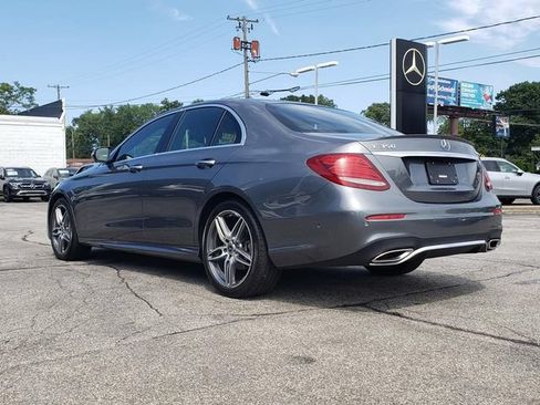 Used 2020 Mercedes-Benz E 350 4MATIC Sedan image 6