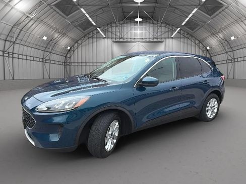 Used 2020 Ford Escape SE FWD image 1