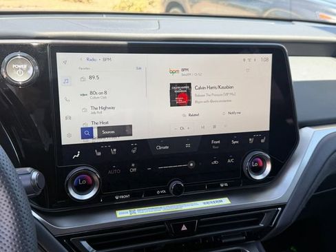 New 2026 Lexus TX 500h AWD image 17