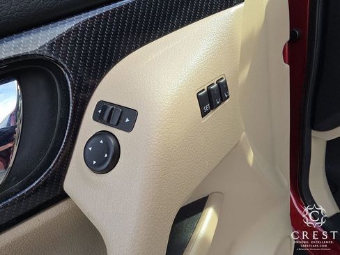 Used 2018 Nissan Rogue SL w/ Premium Package image 8