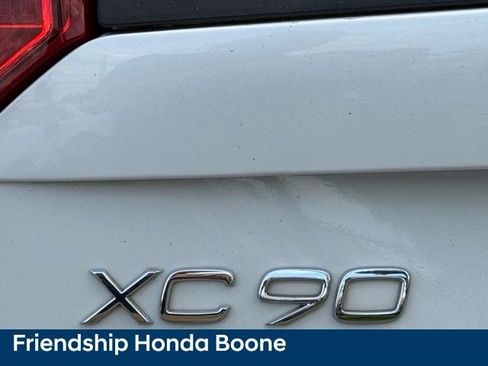 Used 2019 Volvo XC90 T6 Momentum w/ Advanced Package AWD/4WD image 10