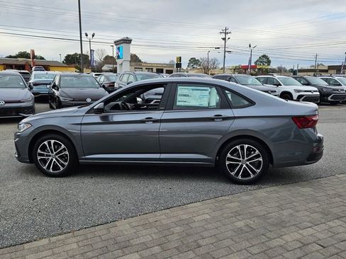 New 2026 Volkswagen Jetta Sport FWD image 4