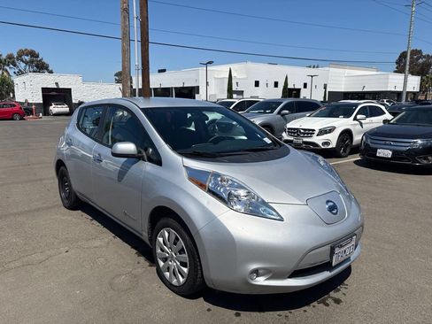 Used 2013 Nissan Leaf S w/ Recycling/Organizational Pkg FWD image 5