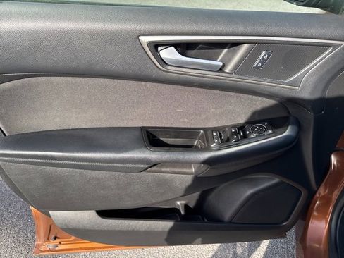 Used 2017 Ford Edge SEL image 15