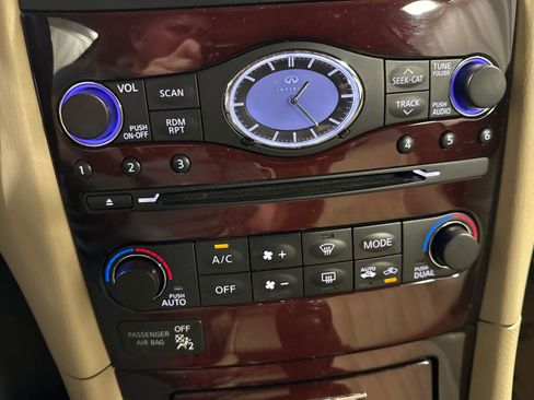 Used 2017 INFINITI QX50 2WD w/ Deluxe Touring Package image 22
