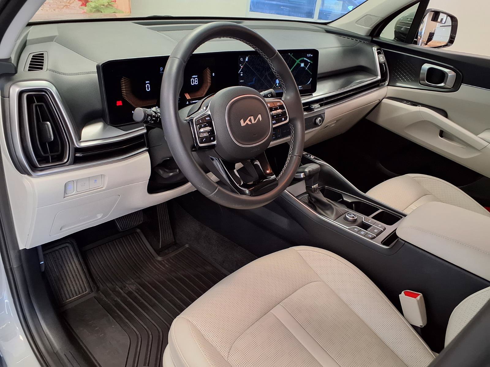 Used 2025 Kia Sorento EX FWD image 20