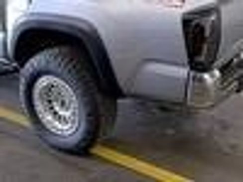 Used 2023 Toyota Tacoma TRD Off-Road AWD/4WD image 9