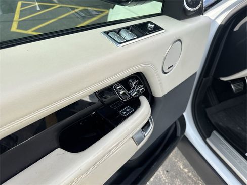 Used 2022 Land Rover Range Rover Westminster Edition image 14