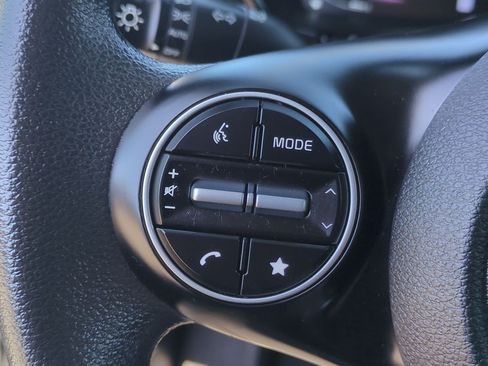 Certified 2023 Kia Soul LX w/ LX Technology Package FWD image 12