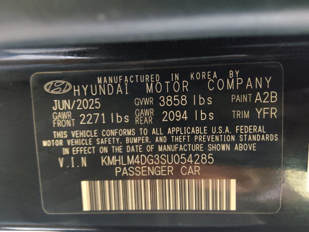 Used 2025 Hyundai Elantra Sport FWD image 33