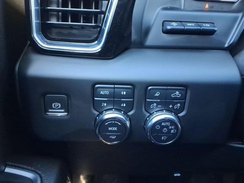 Used 2022 GMC Sierra 1500 Denali w/ Denali Reserve Package image 15