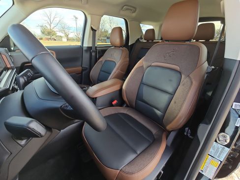 Certified 2025 Ford Bronco Sport Outer Banks w/ Outer Banks Tech Package+ image 11