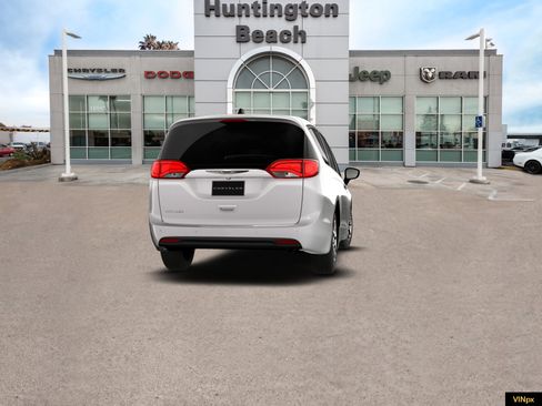 New 2026 Chrysler Voyager LX image 11