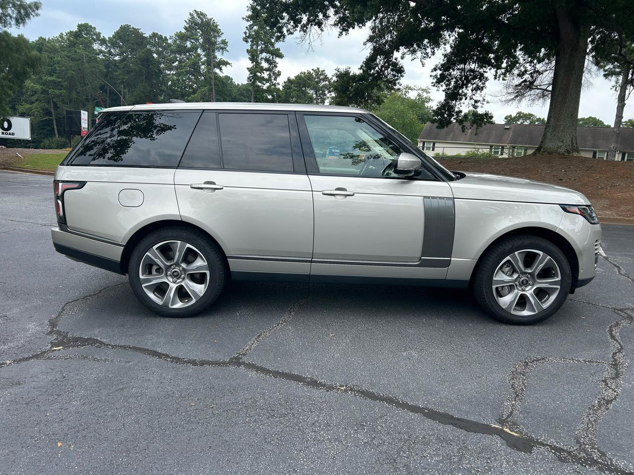 Used 2018 Land Rover Range Rover HSE AWD/4WD image 6