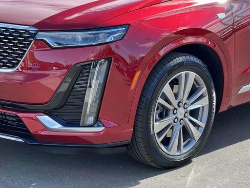 Certified 2023 Cadillac XT6 Premium Luxury image 32