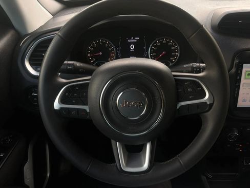 Used 2019 Jeep Renegade Latitude w/ Safety & Security Group II FWD image 29