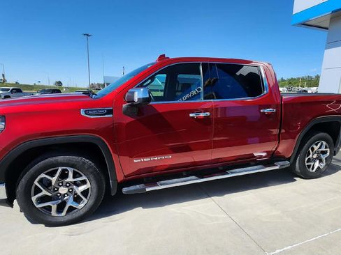Used 2023 GMC Sierra 1500 SLT w/ SLT Premium Package AWD/4WD image 3