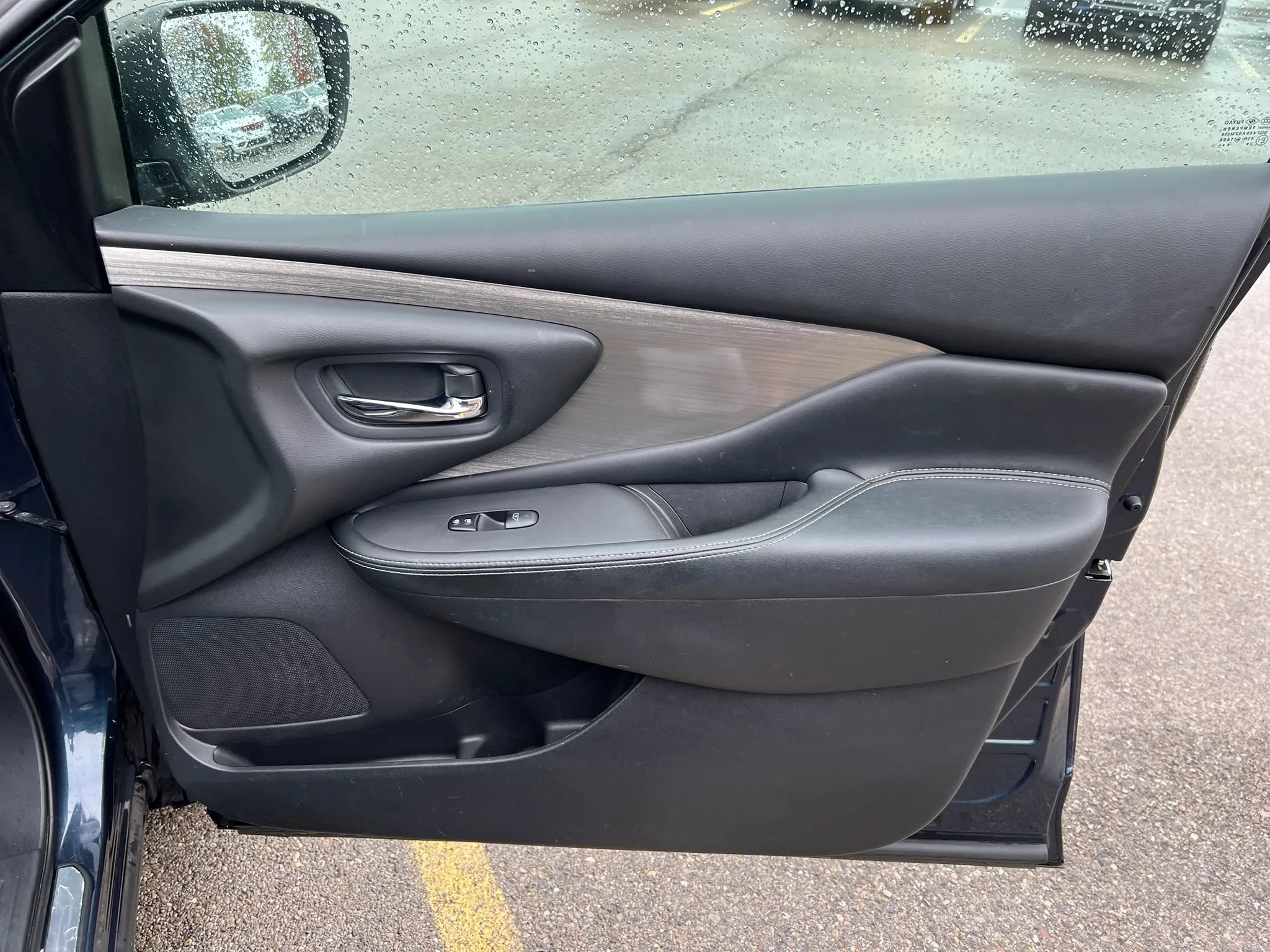 Used 2017 Nissan Murano SV AWD/4WD image 23