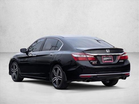 Used 2017 Honda Accord Sport Special Edition image 9