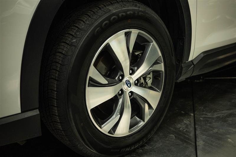 Used 2025 Subaru Ascent Premium AWD/4WD image 3