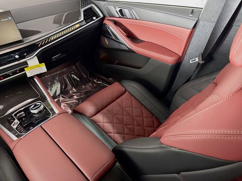 New 2026 BMW X6 M60i w/ Executive Package image 25