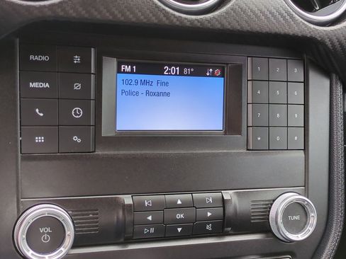 Certified 2021 Ford Mustang Coupe image 18