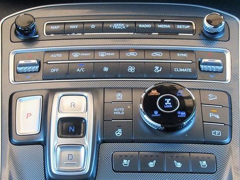 Used 2023 Hyundai Santa Fe Limited AWD/4WD image 29