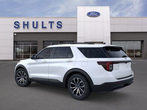 New 2025 Ford Explorer ST-Line image 4