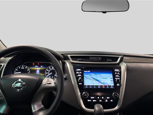 Used 2018 Nissan Murano S image 9