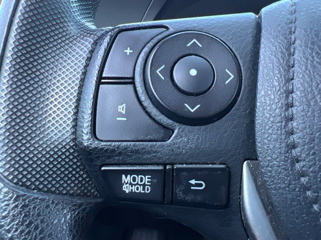Used 2014 Toyota Corolla LE FWD image 24