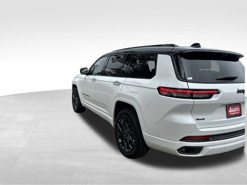 New 2025 Jeep Grand Cherokee L Summit image 4