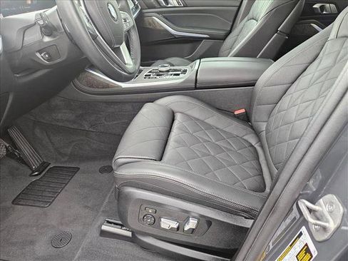 Certified 2024 BMW X7 xDrive40i image 15