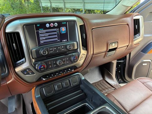 Used 2015 Chevrolet Silverado 3500 High Country w/ Duramax Plus Package AWD/4WD image 17