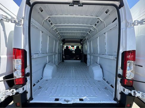 Used 2023 RAM ProMaster 3500 FWD image 38
